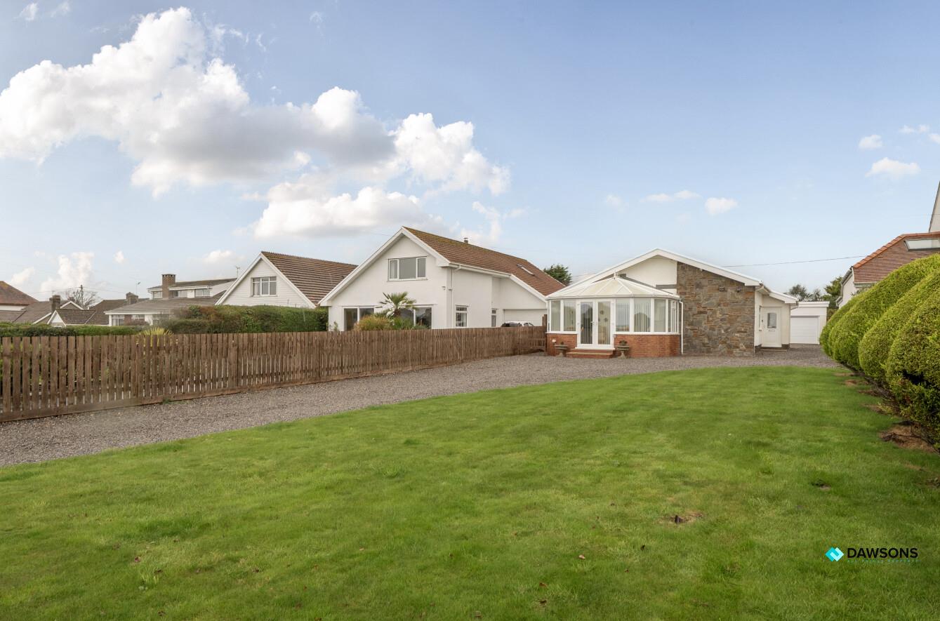 Southgate Road, Southgate, Swansea, SA3 2DH